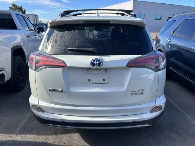 2017 Toyota RAV4 - $15,497