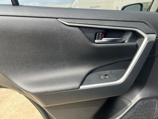 2019 Toyota RAV4 - $22,979