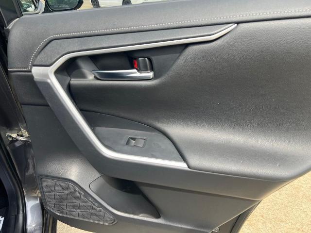 2019 Toyota RAV4 - $22,979