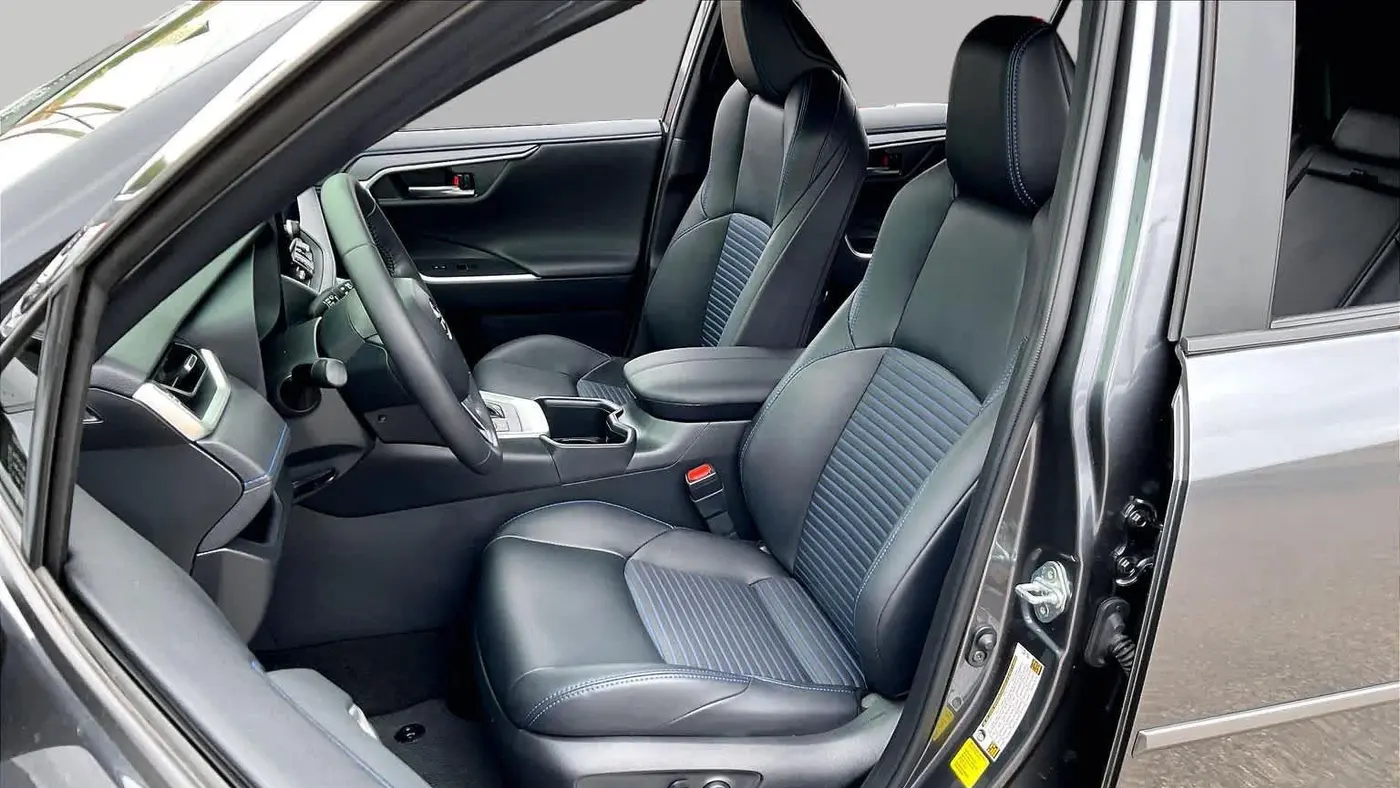 2025 Toyota RAV4 Hybrid XSE