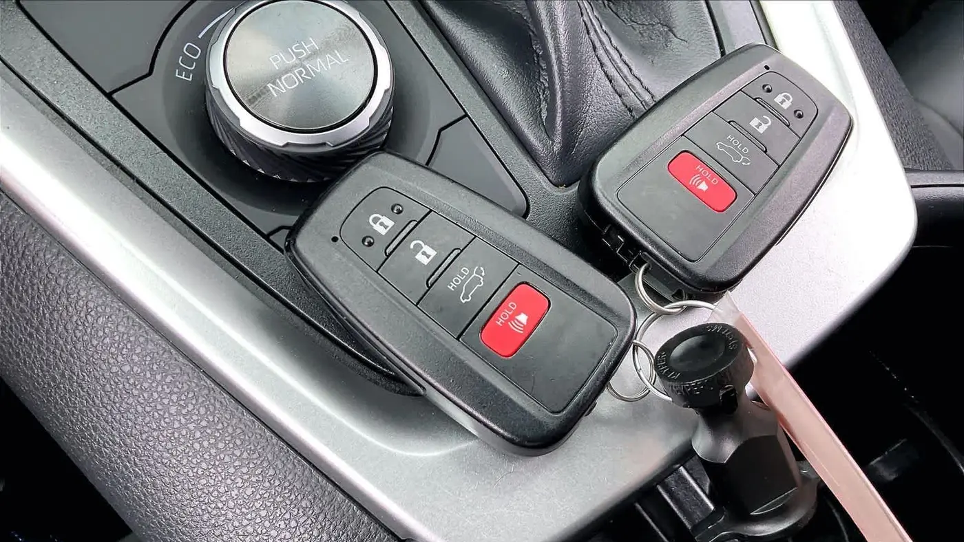 2025 Toyota RAV4 Hybrid XSE