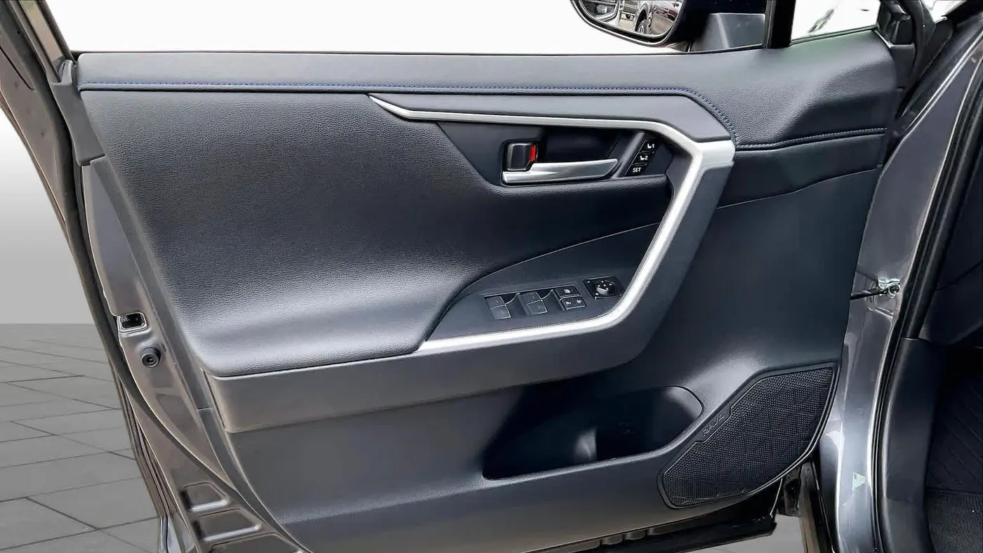 2025 Toyota RAV4 Hybrid XSE