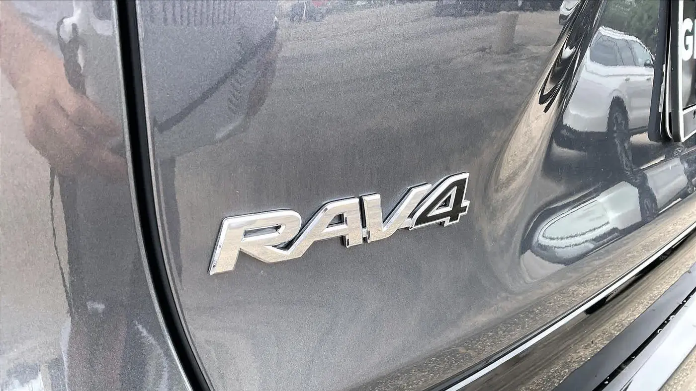 2025 Toyota RAV4 Hybrid XSE