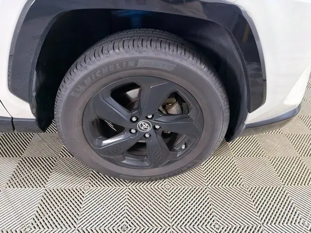 2020 Toyota RAV4 - $23,500
