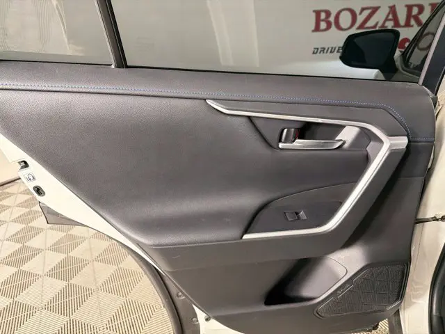 2020 Toyota RAV4 - $23,500