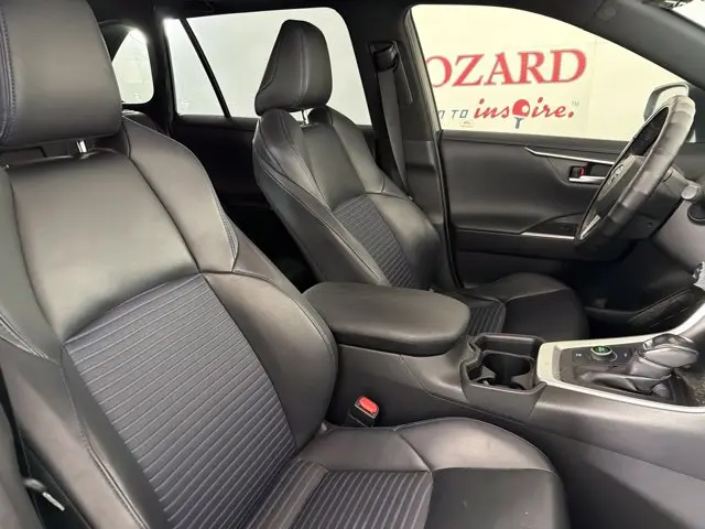2020 Toyota RAV4 - $23,500