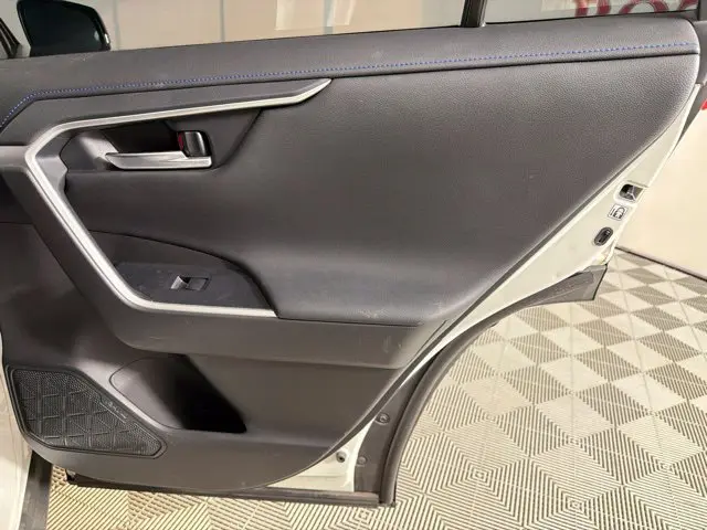 2020 Toyota RAV4 - $23,500