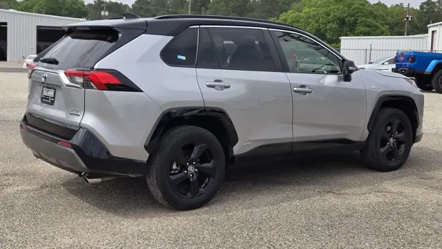 2020 Toyota RAV4 Hybrid XSE