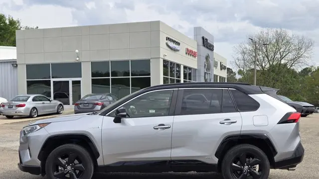 2020 Toyota RAV4 Hybrid XSE
