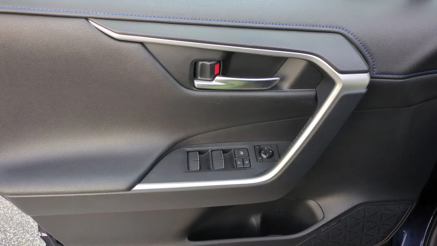 2019 Toyota RAV4 Hybrid XSE