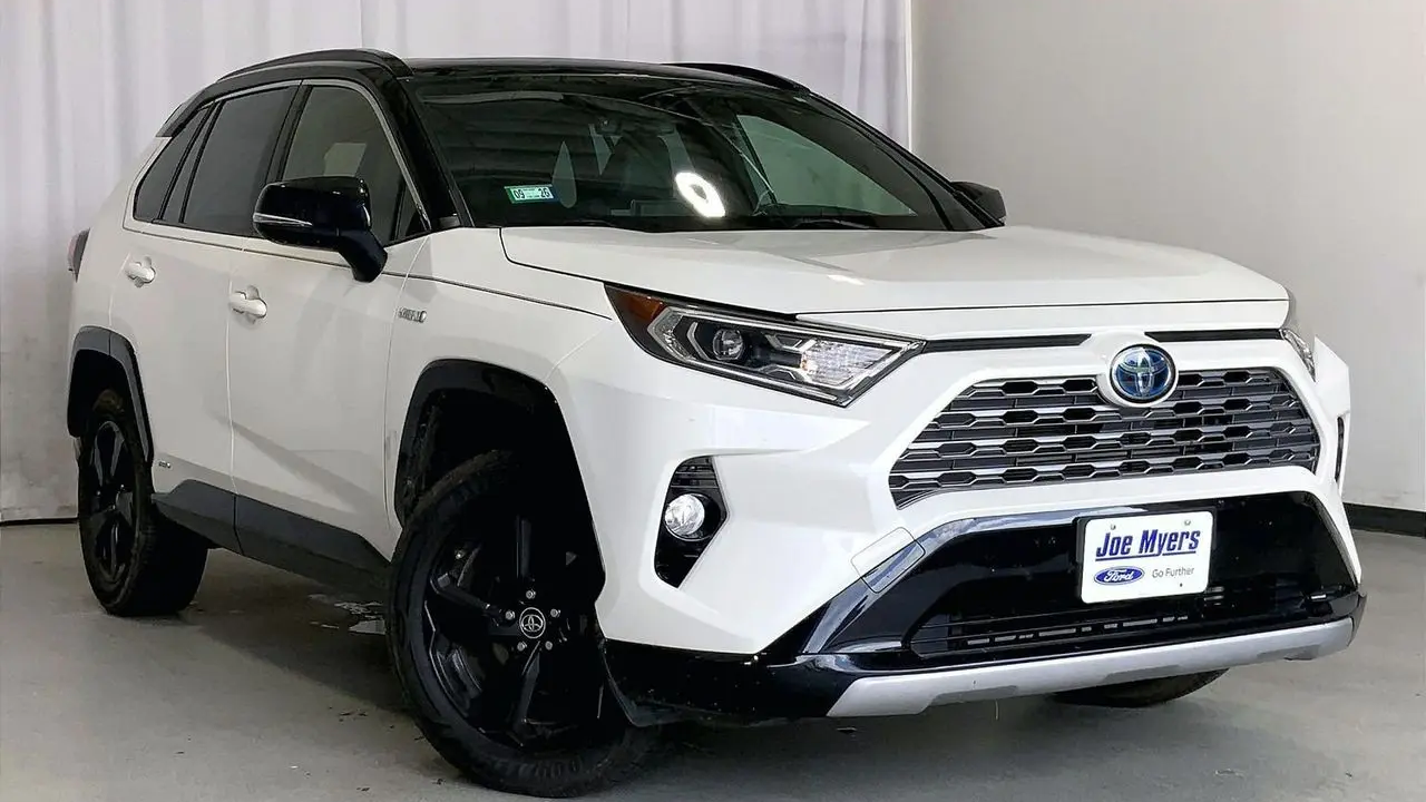 Preowned 2019 Toyota RAV4 Hybrid XSE for Sale