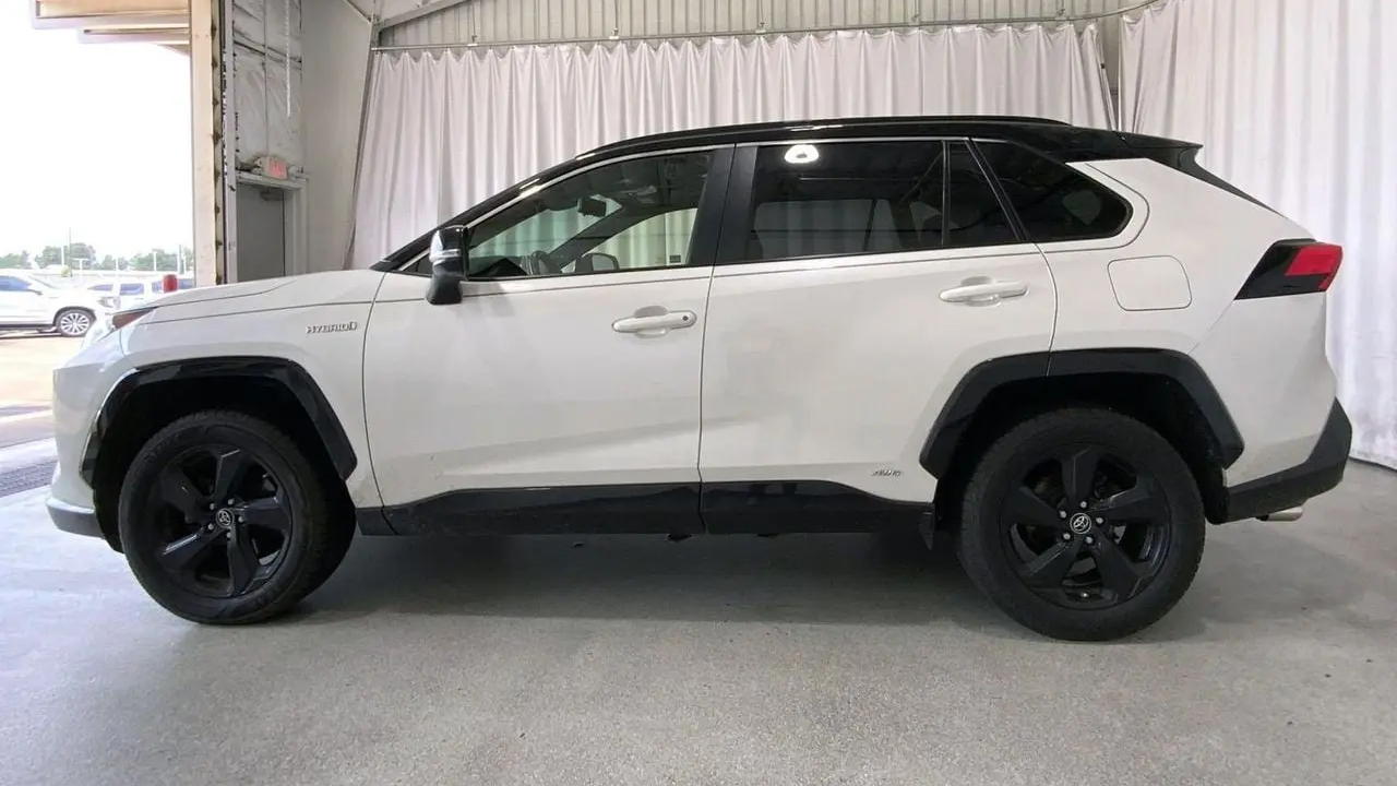 2019 Toyota RAV4 Hybrid XSE