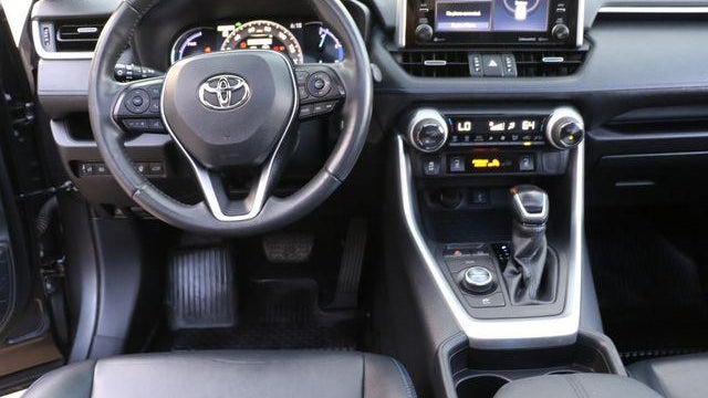 2020 Toyota RAV4 Hybrid XSE
