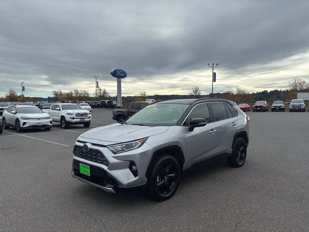 2020 Toyota RAV4 - $34,016