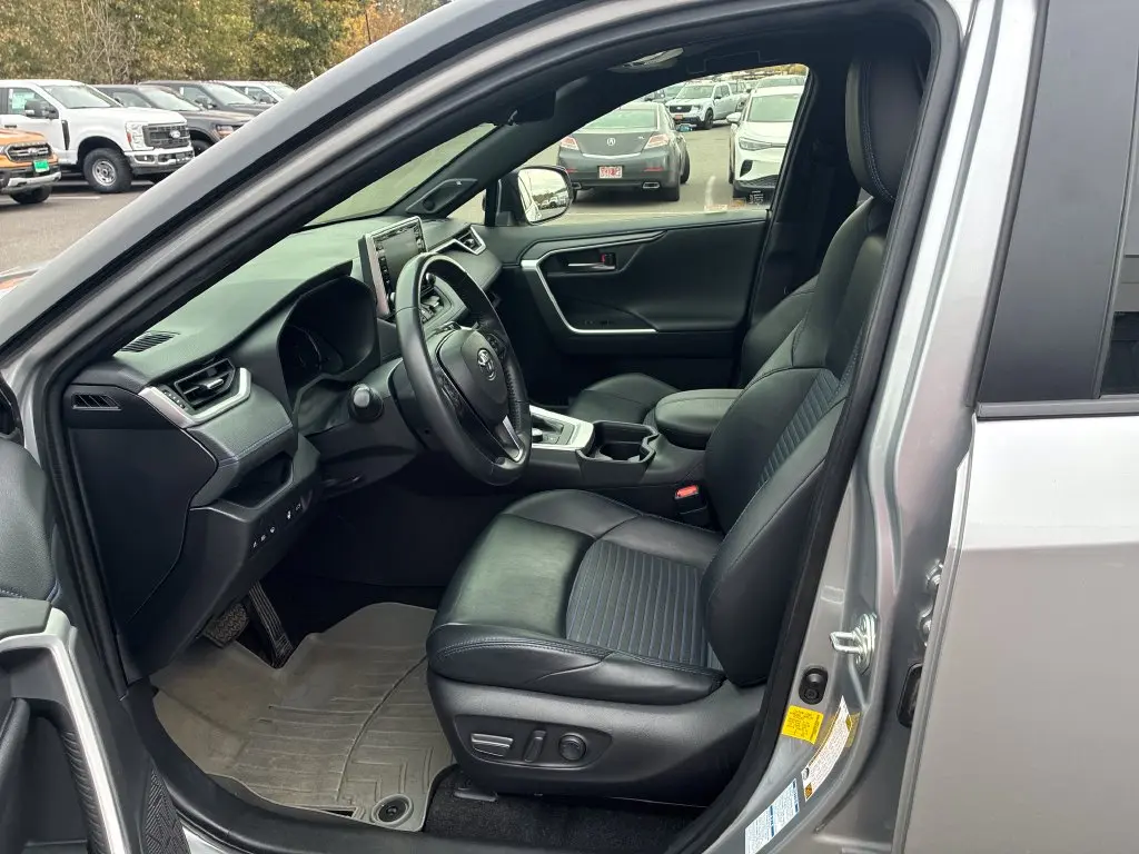 2020 Toyota RAV4 - $34,016