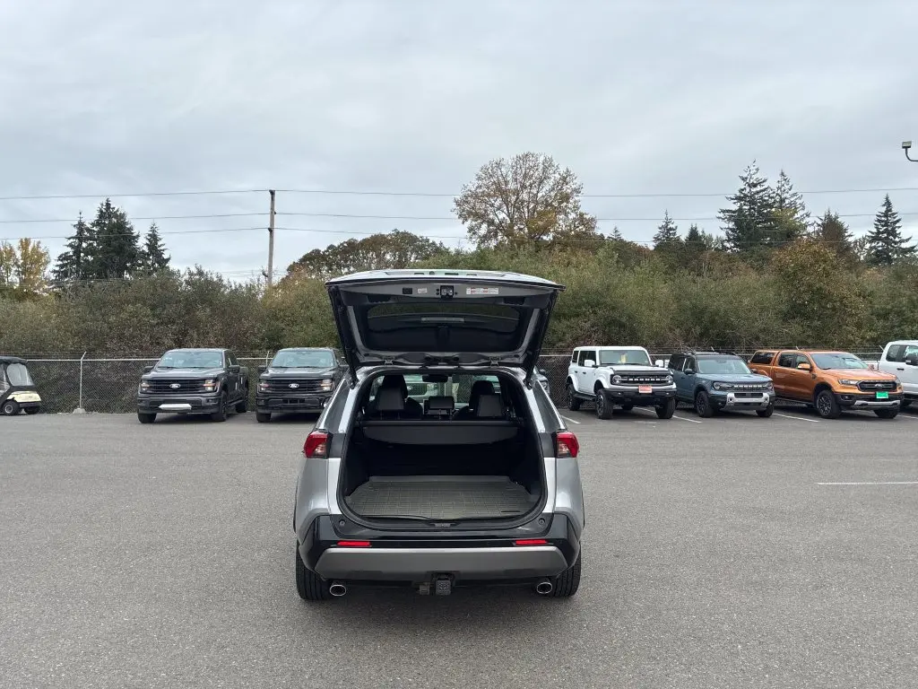 2020 Toyota RAV4 - $34,016