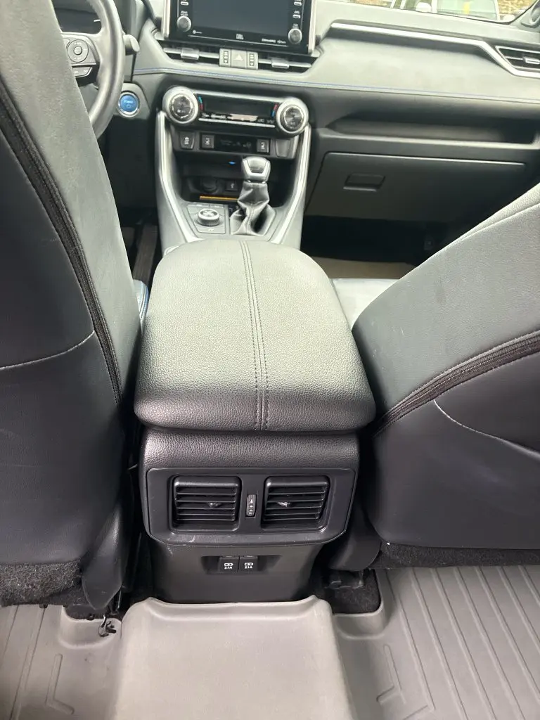 2020 Toyota RAV4 - $34,016