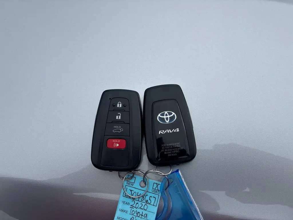 2020 Toyota RAV4 - $34,016
