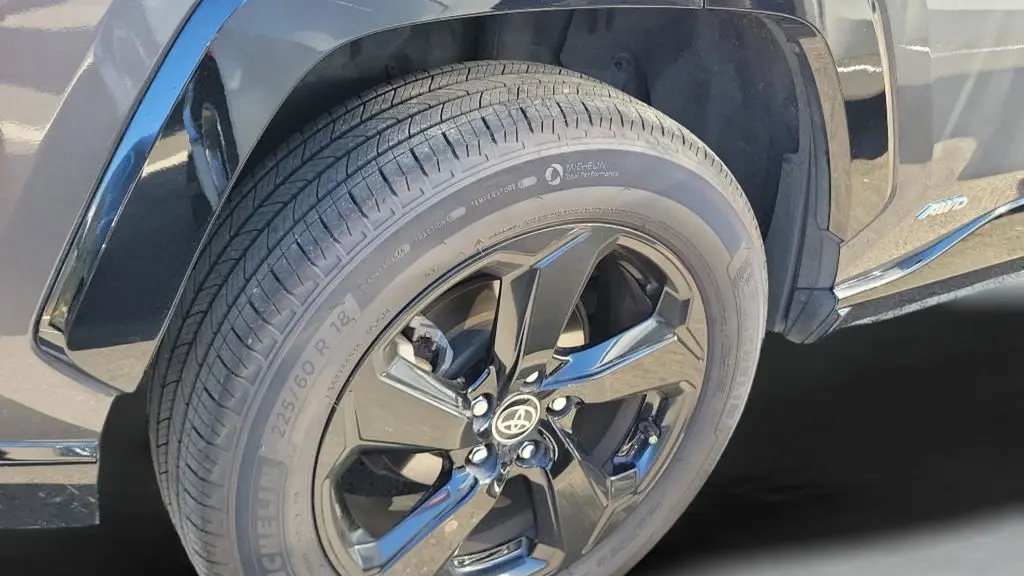 2020 Toyota RAV4 Hybrid XSE