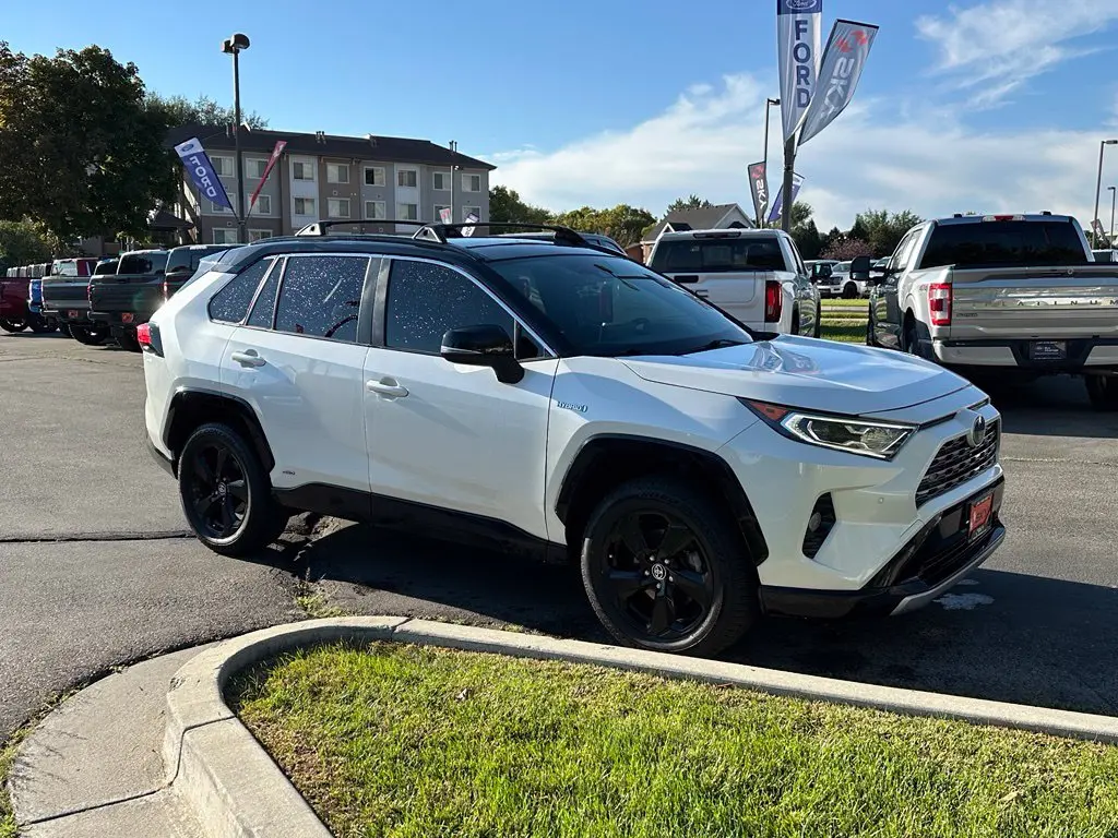 2020 Toyota RAV4 - $22,500