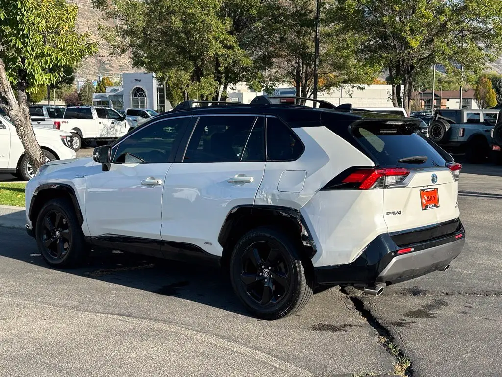 2020 Toyota RAV4 - $22,500