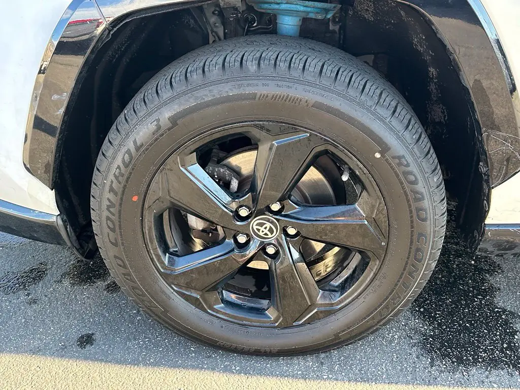 2020 Toyota RAV4 - $22,500
