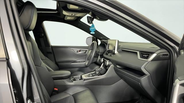 2019 Toyota RAV4 Hybrid XSE