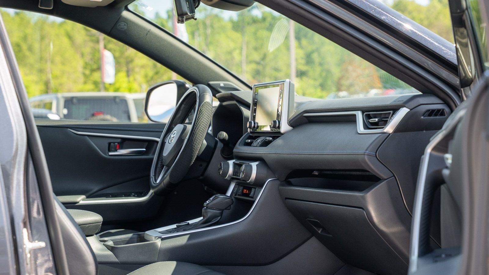 2019 Toyota RAV4 Hybrid XSE