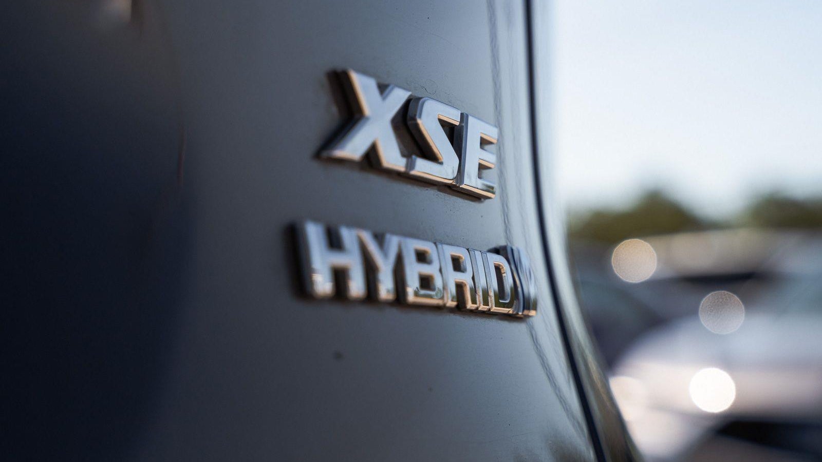 2019 Toyota RAV4 Hybrid XSE