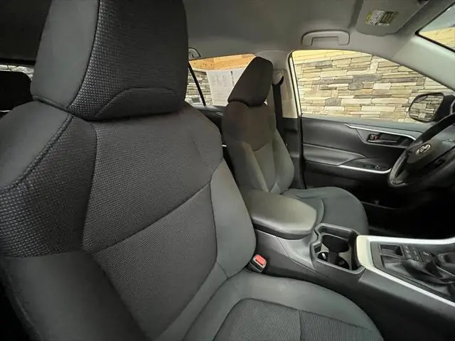 2019 Toyota RAV4 - $22,999