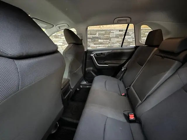 2019 Toyota RAV4 - $22,999