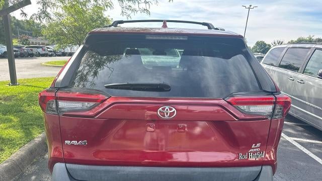 2020 Toyota RAV4 LE