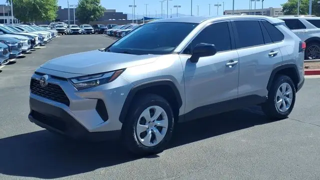 2023 Toyota RAV4 LE