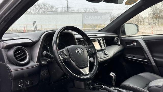 2018 Toyota RAV4 SE