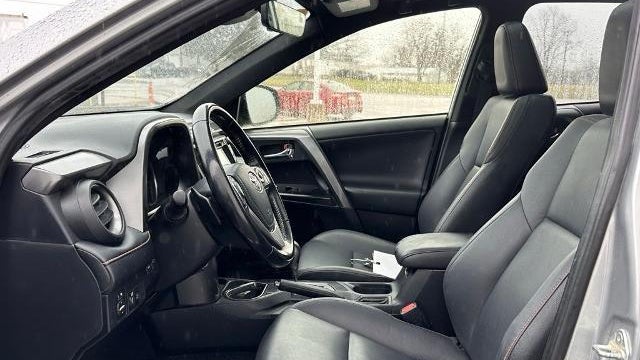 2018 Toyota RAV4 SE