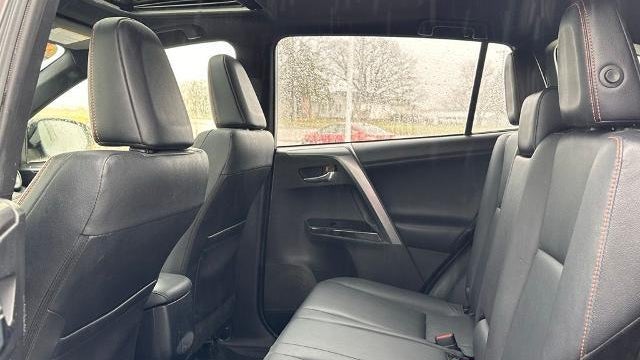 2018 Toyota RAV4 SE