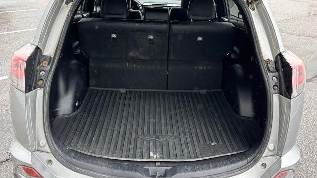 2018 Toyota RAV4 SE