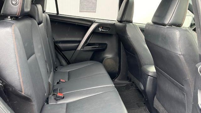 2018 Toyota RAV4 SE