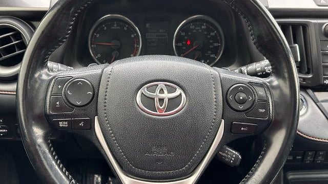 2018 Toyota RAV4 SE