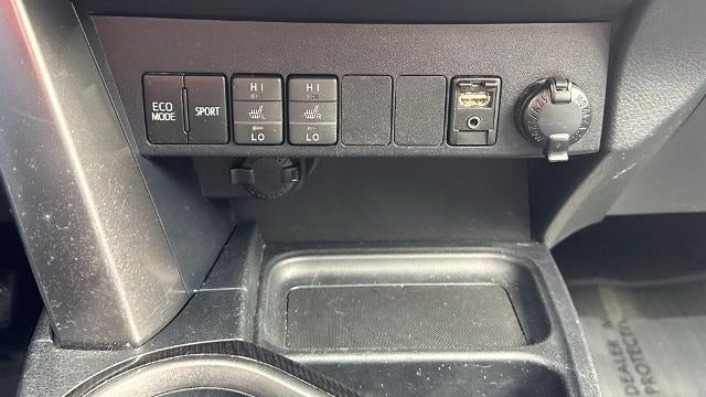 2018 Toyota RAV4 SE