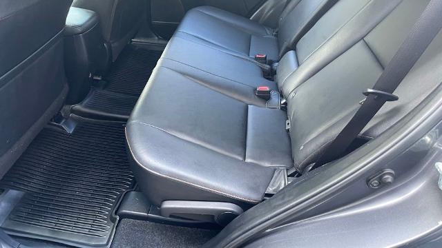 2018 Toyota RAV4 SE