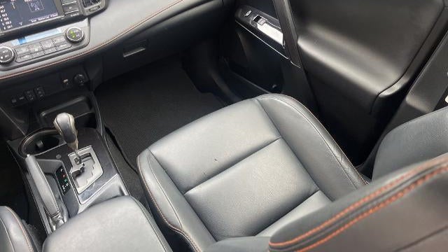2016 Toyota RAV4 SE