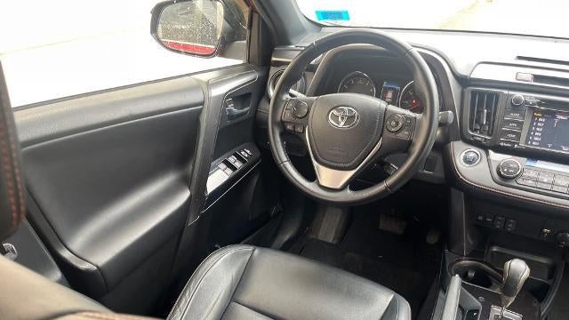 2016 Toyota RAV4 SE