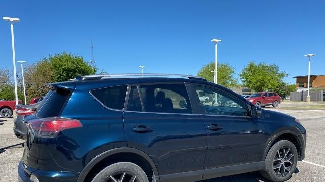 2018 Toyota RAV4 SE
