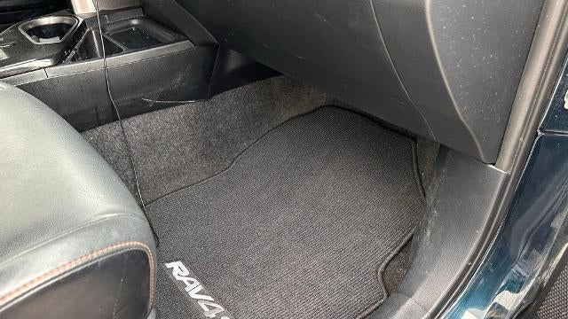 2018 Toyota RAV4 SE