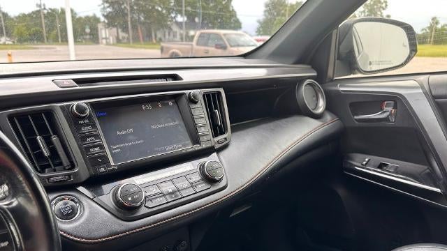 2018 Toyota RAV4 SE