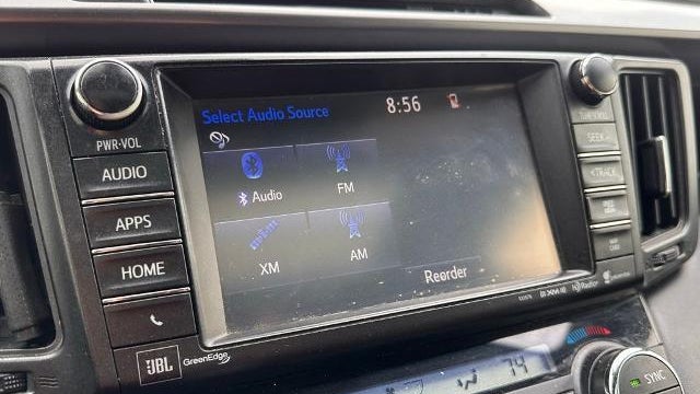 2018 Toyota RAV4 SE
