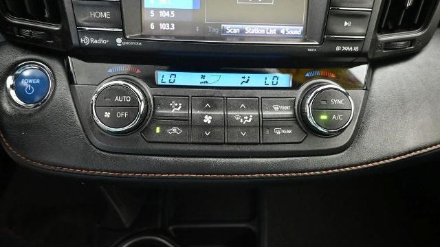 2018 Toyota RAV4 Hybrid SE