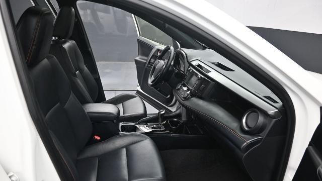 2018 Toyota RAV4 Hybrid SE