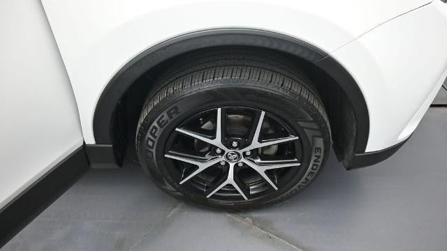 2018 Toyota RAV4 Hybrid SE